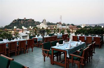 Emerald Garden Club Ltd. Hotel Dzsaipur Kültér fotó